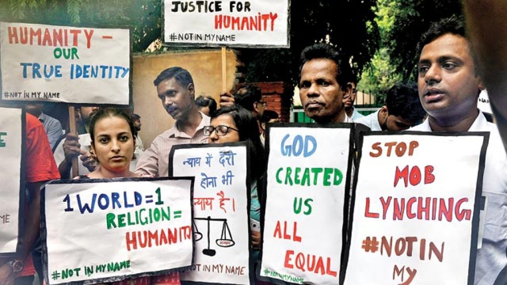 भीड़ में तब्‍दील होता राष्ट्र