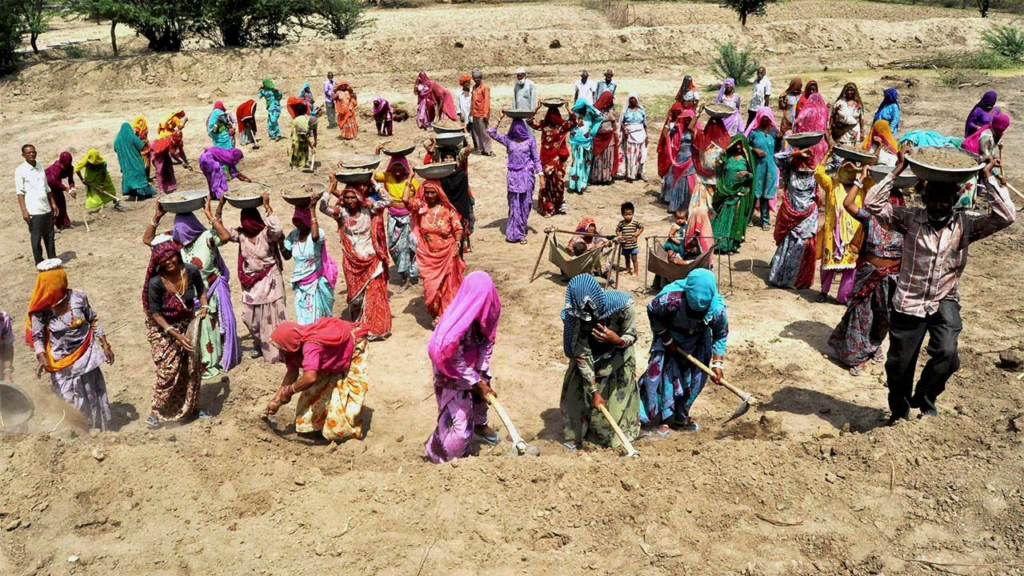 श्रमिकों का सम्‍मान और सबके लिए एक न्यायपूर्ण भविष्य के निर्माण का वादा