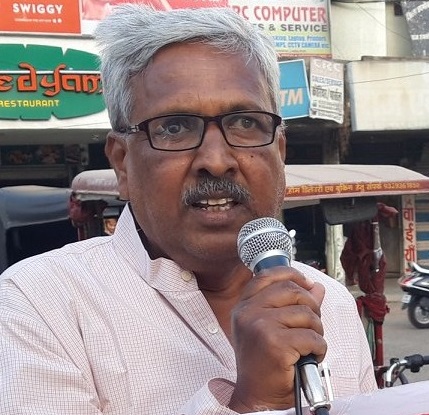 लेखक की फोटो