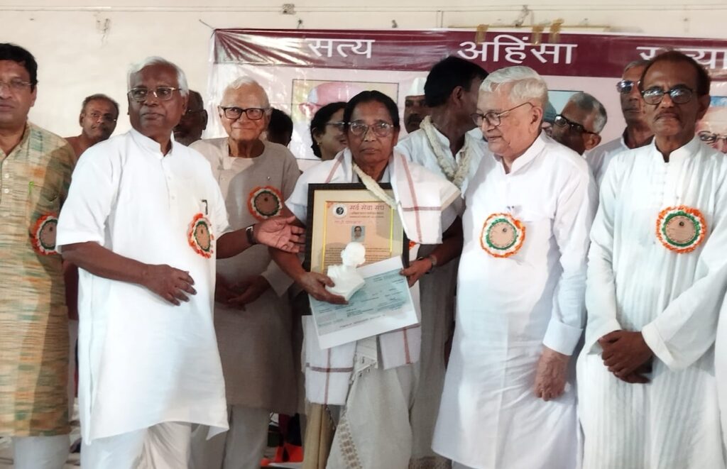 लोकतंत्र को फासीवाद में बदलने से रोकना है  : रामचंद्र राही