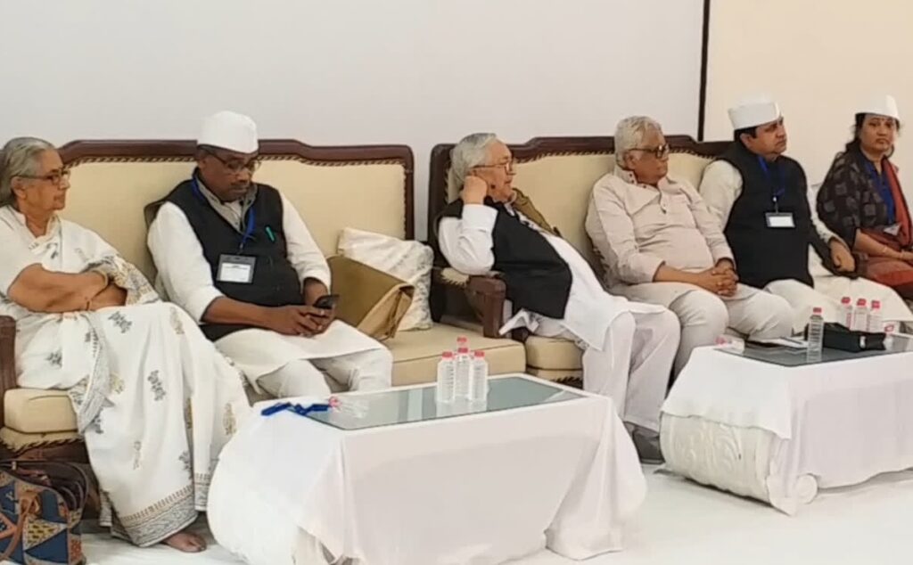 गांधी की विचारधारा को जन-जन तक पहुंचाने के लिए अजमेर राष्ट्रीय सम्मेलन में मंथन