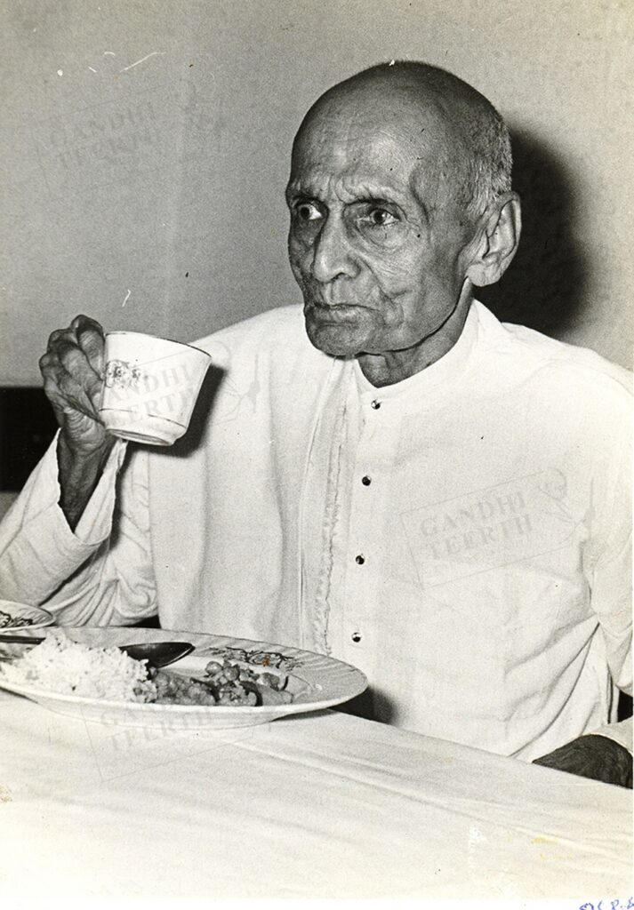 विचार : जड़-मूल से क्रांति चाहिए