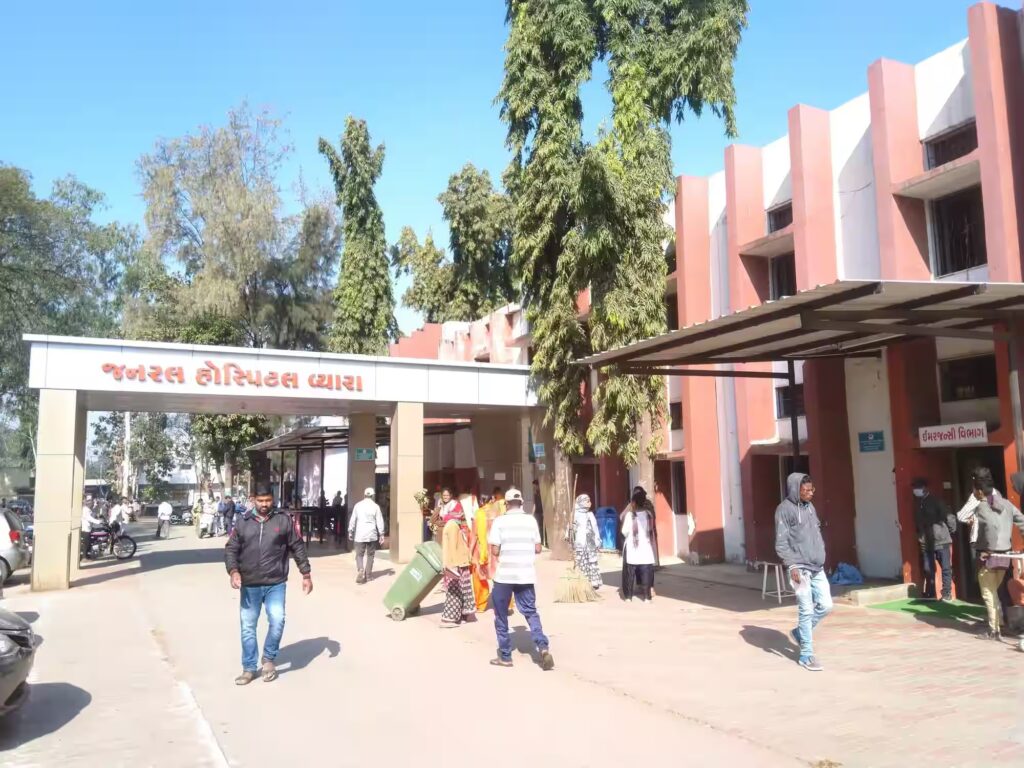 व्‍यारा के सरकारी अस्‍पताल और मेडिकल कॉलेज के निजीकरण के खिलाफ आदिवासियों का विरोध, राष्‍ट्रीय स्‍तर पर उठी आवाज़