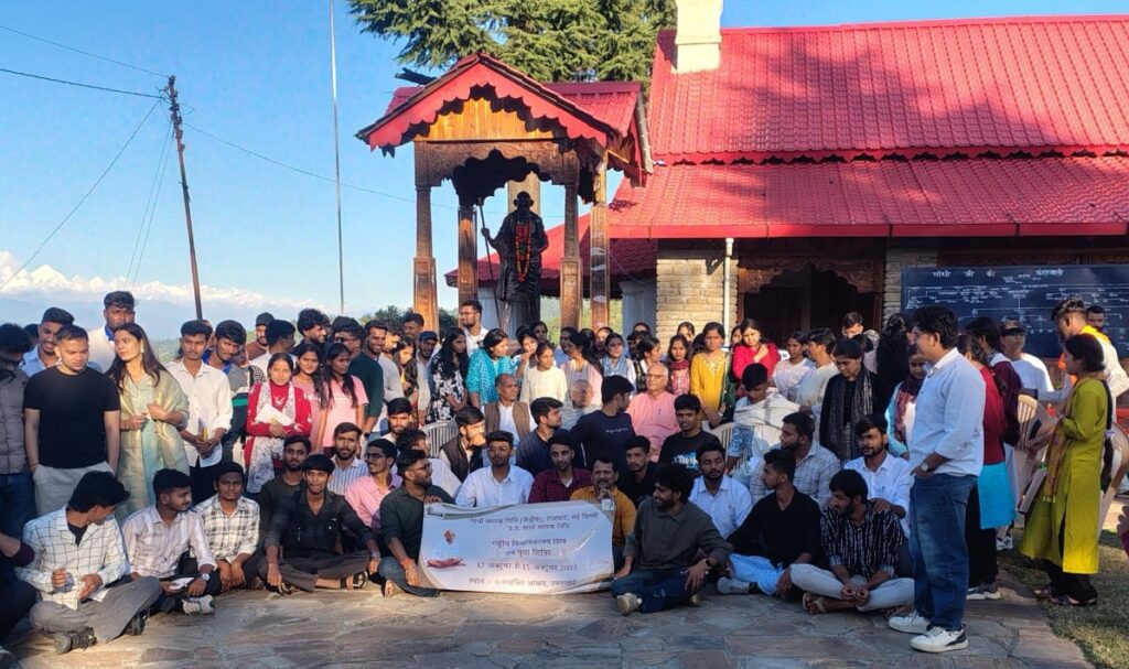 समाज और दुनिया को बचाने के लिए आज भी महात्‍मा गांधी जरूरी हैं — राधा भट्ट