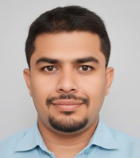 लेखक की फोटो