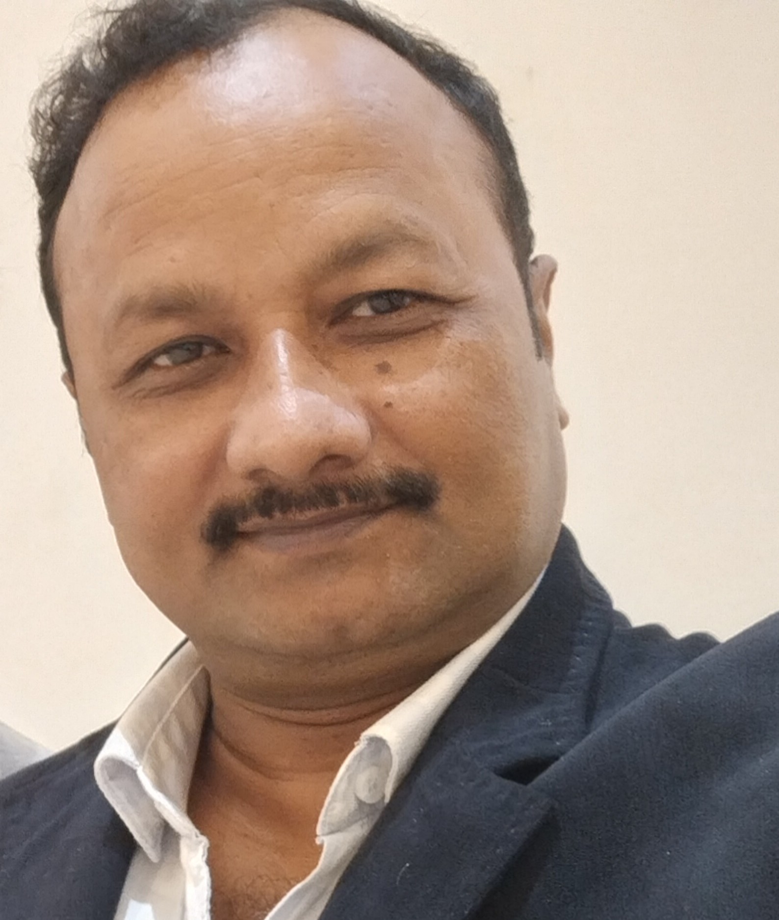 लेखक की फोटो