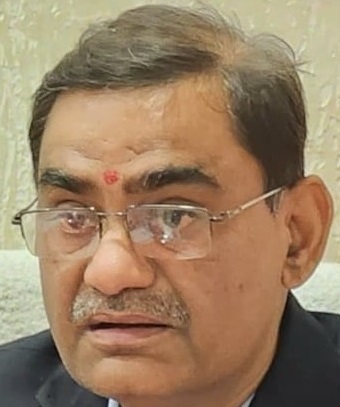 लेखक की फोटो