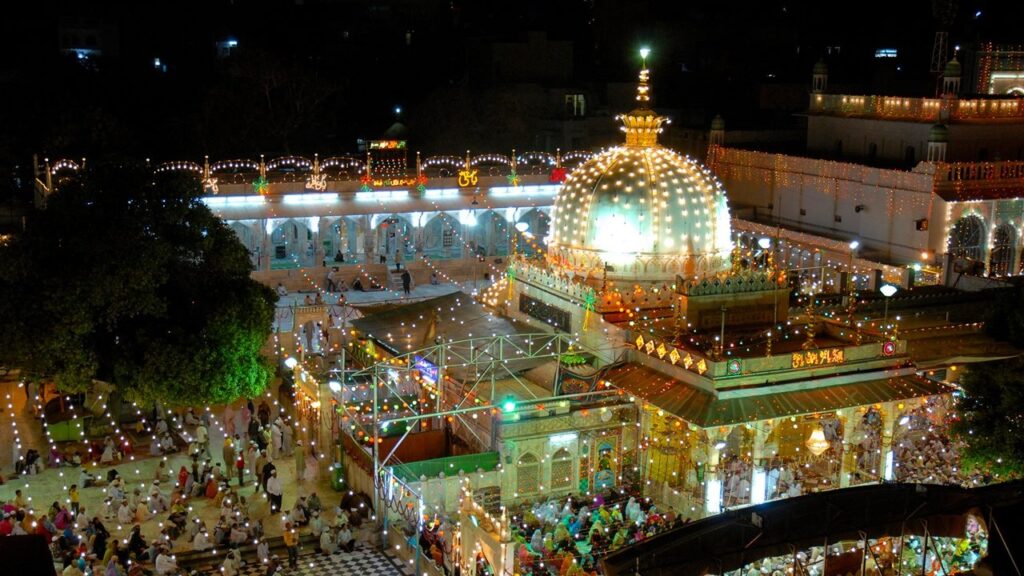 दरगाह, पुष्कर और ‘सोनीजी की नसियां’ : एक यात्रा-वृत्तांत