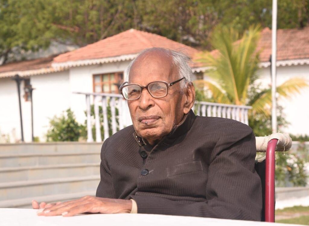 विस्थापन का दर्द जीकर जनसंघर्षों की आवाज़ बने डॉ. रामप्रताप गुप्ता नहीं रहे