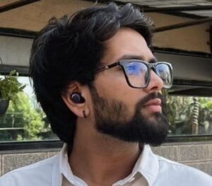 लेखक की फोटो
