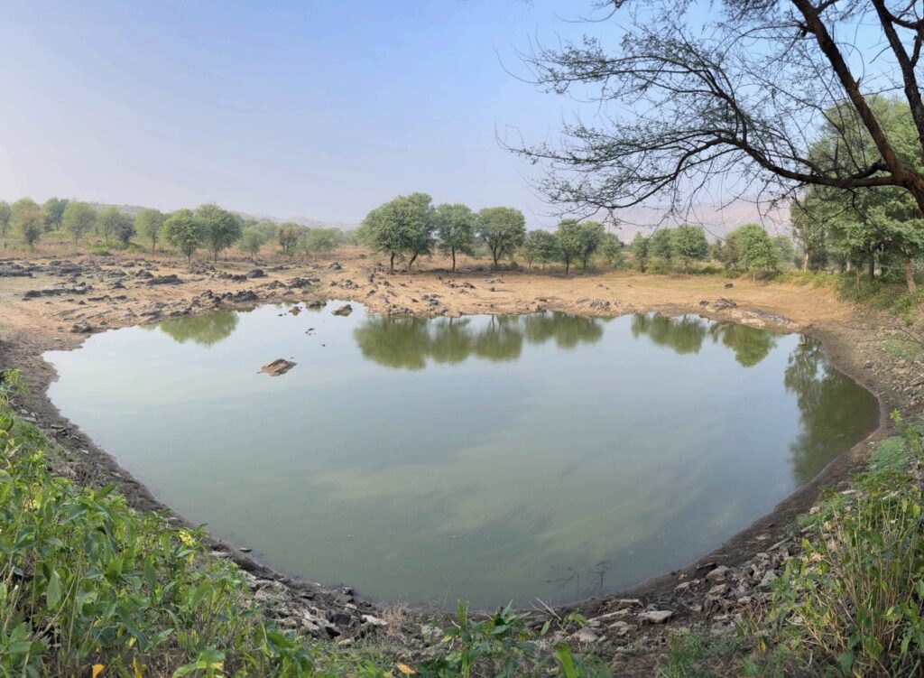 पानी लौटे तो लौटता है गाँव का भविष्य
